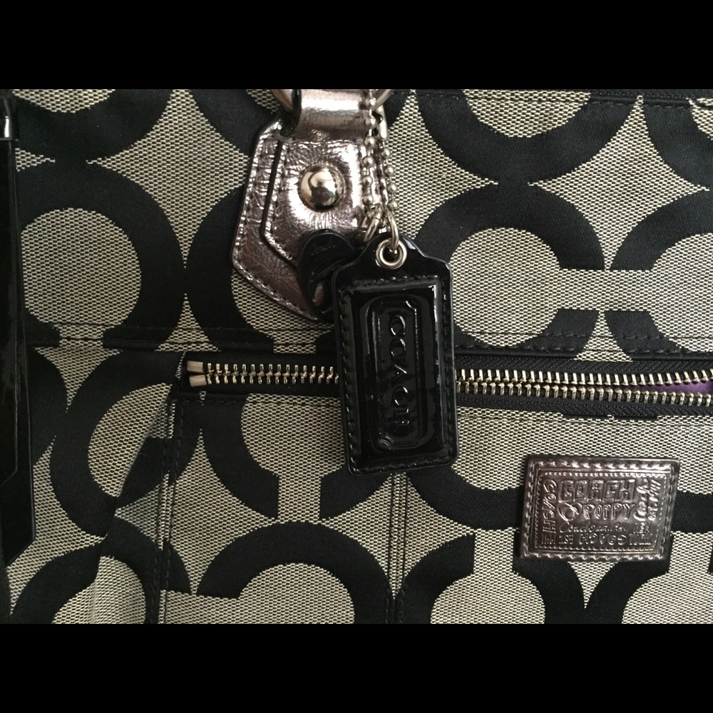 Poppy Coach Tote - Picture 3 of 7